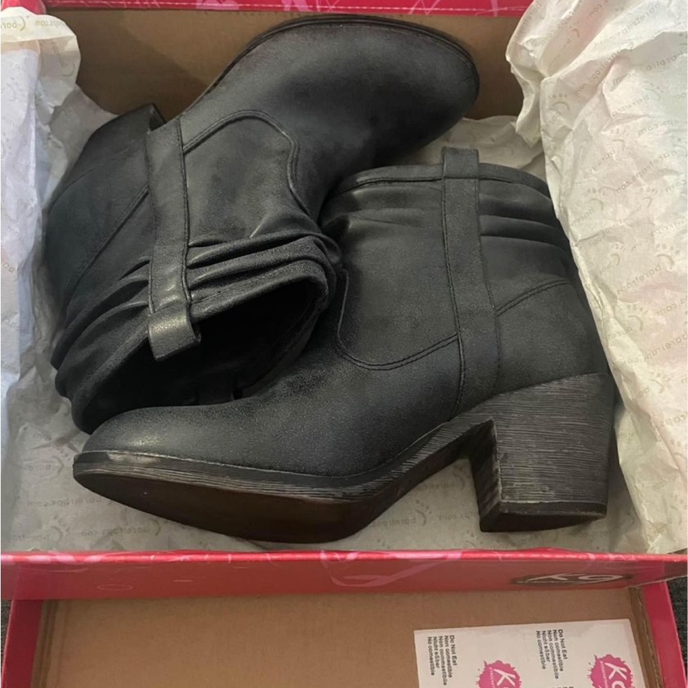 Women boots